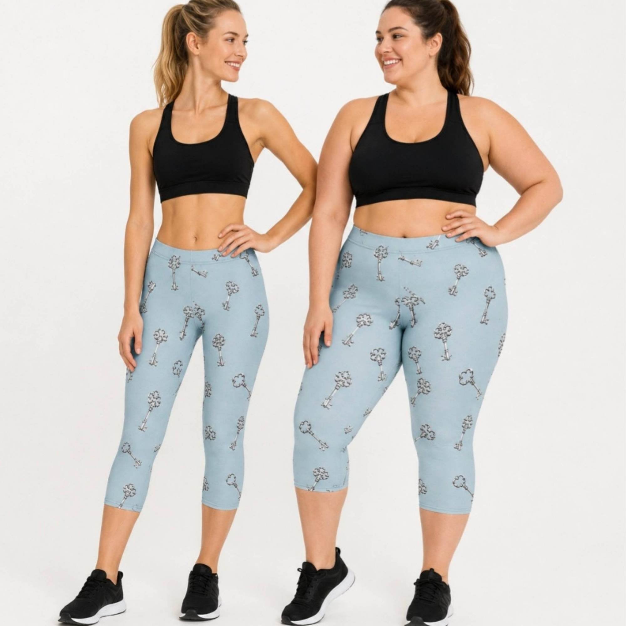 Silver Key Capri Leggings – Stylish All-Over Print Women's Capri Leggings     🚚
ᶠʳᵉᵉ ˢʰⁱᵖᵖⁱⁿᵍ ⁱⁿᶜˡᵘᵈᵉᵈ